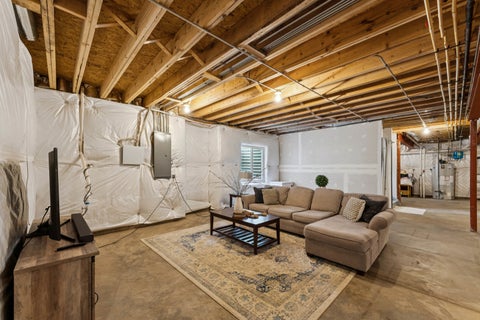 Tiny photo for 404 W Olive Street, Arlington Heights, IL 60004 (MLS # 12702584)