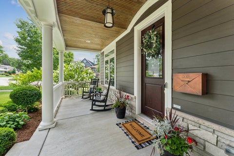 Tiny photo for 404 W Olive Street, Arlington Heights, IL 60004 (MLS # 12702584)