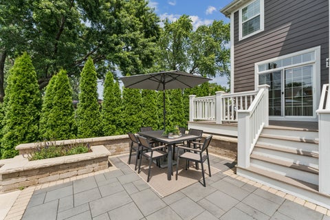 Tiny photo for 404 W Olive Street, Arlington Heights, IL 60004 (MLS # 12702584)