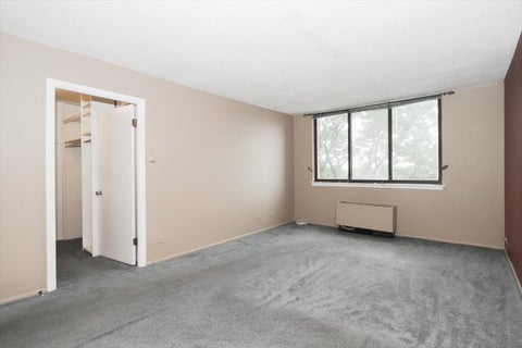 Tiny photo for 2000 Saint Regis Drive #6J, Lombard, IL 60148 (MLS # 12760346)