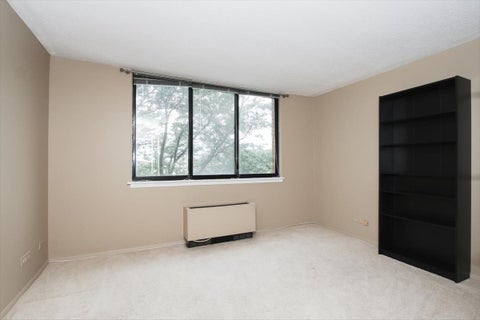 Tiny photo for 2000 Saint Regis Drive #6J, Lombard, IL 60148 (MLS # 12760346)