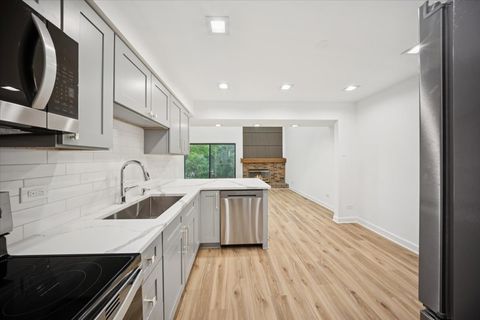 Tiny photo for 567 Cress Creek Lane, Crystal Lake, IL 60014 (MLS # 12619542)