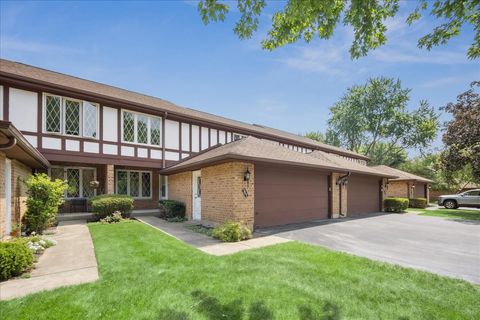 567 Cress Creek Lane Crystal Lake IL 60014