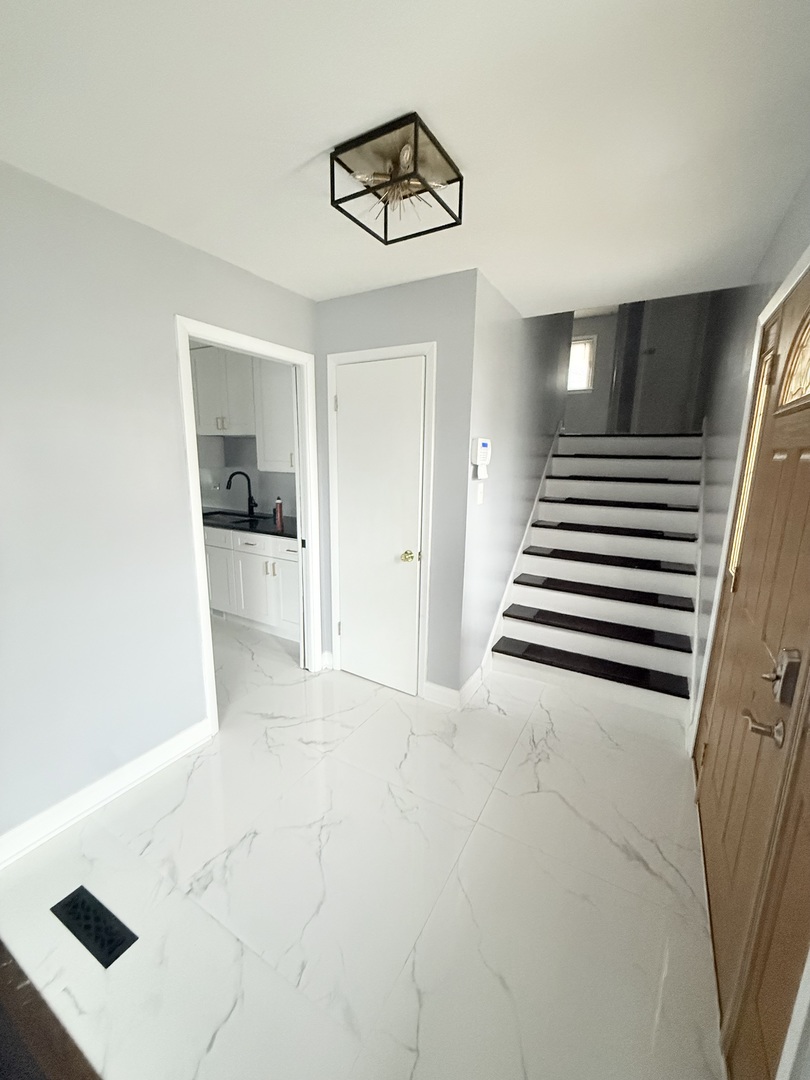 17125 Cregier Avenue