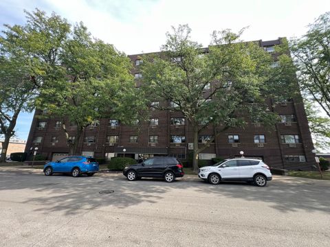 4600 N Cumberland Avenue 314 Chicago IL 60656