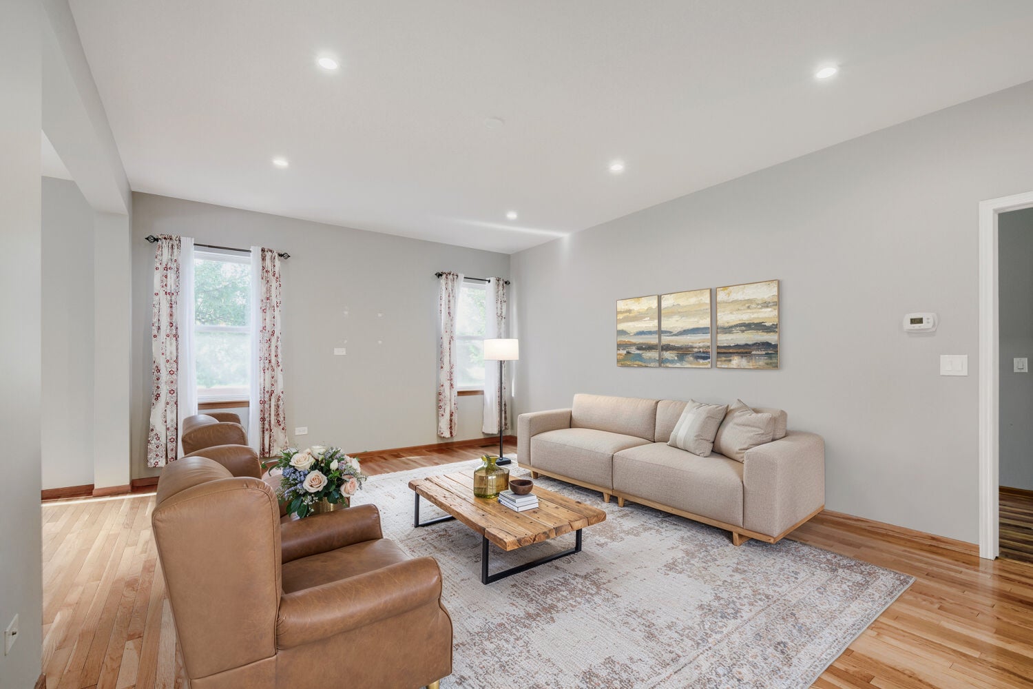 21119 W Walnut Lane
