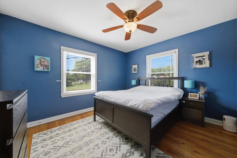 Tiny photo for 1402 E Evergreen Street, Wheaton, IL 60187 (MLS # 12750727)