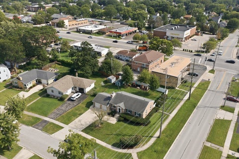 Tiny photo for 1402 E Evergreen Street, Wheaton, IL 60187 (MLS # 12750727)