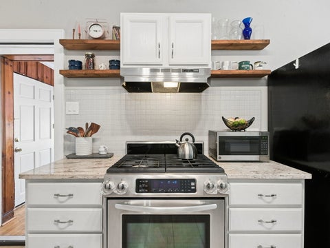 Tiny photo for 7358 N Damen Avenue #2N, Chicago, IL 60645 (MLS # 12696621)