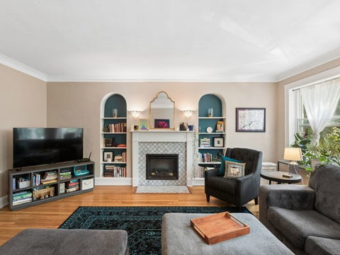 Tiny photo for 7358 N Damen Avenue #2N, Chicago, IL 60645 (MLS # 12696621)