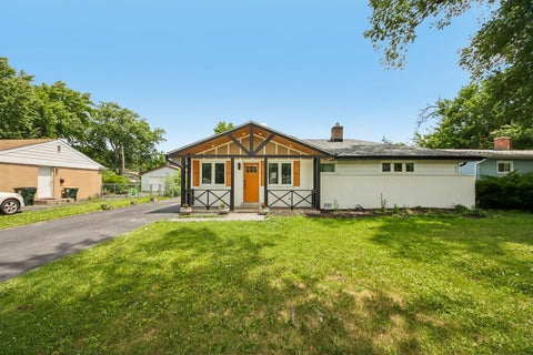 Tiny photo for 1425 N Wilke Road, Arlington Heights, IL 60004 (MLS # 12678702)