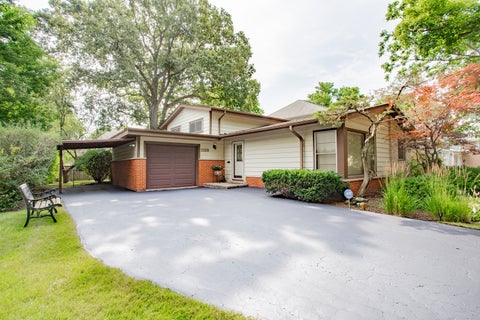 Tiny photo for 1133 KENTON Road, Deerfield, IL 60015 (MLS # 12732838)
