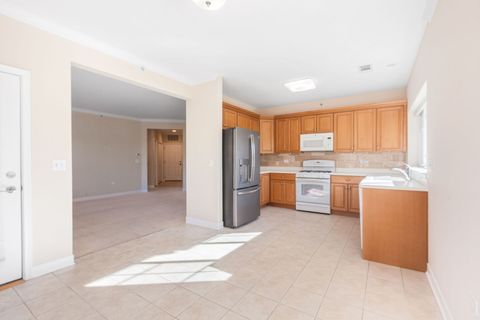 Tiny photo for 2671 Stone Circle #208, Geneva, IL 60134 (MLS # 12482765)