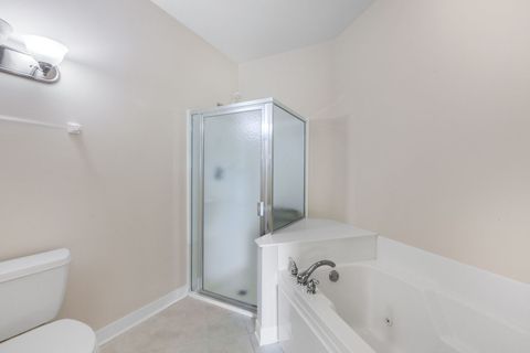 Tiny photo for 2671 Stone Circle #208, Geneva, IL 60134 (MLS # 12482765)
