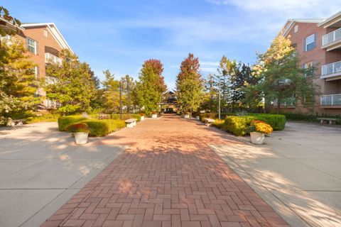 Tiny photo for 2671 Stone Circle #208, Geneva, IL 60134 (MLS # 12482765)