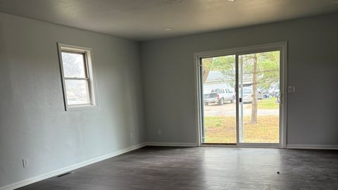 Tiny photo for 102 8th Avenue, Mendota, IL 61342 (MLS # 12516050)