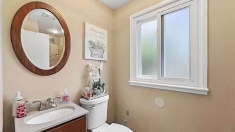 Tiny photo for 813 Castlewood Lane, Deerfield, IL 60015 (MLS # 12618967)