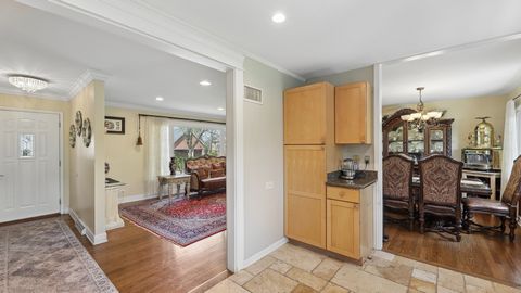 Tiny photo for 813 Castlewood Lane, Deerfield, IL 60015 (MLS # 12618967)
