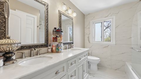 Tiny photo for 813 Castlewood Lane, Deerfield, IL 60015 (MLS # 12618967)