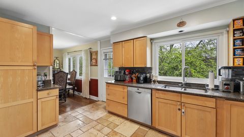 Tiny photo for 813 Castlewood Lane, Deerfield, IL 60015 (MLS # 12618967)
