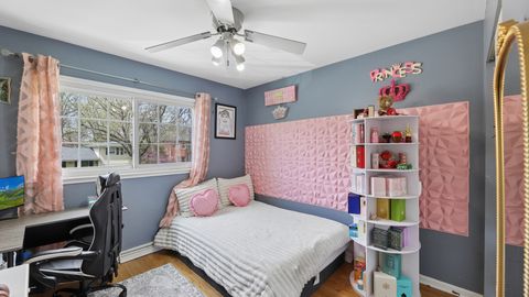 Tiny photo for 813 Castlewood Lane, Deerfield, IL 60015 (MLS # 12618967)