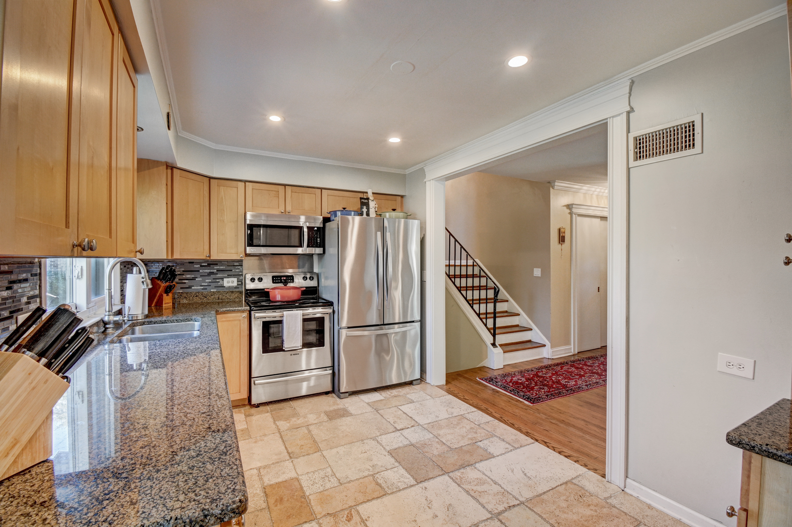 813 Castlewood Lane
