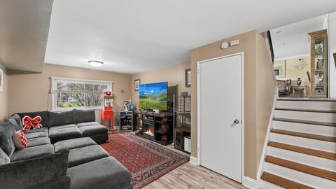 Tiny photo for 813 Castlewood Lane, Deerfield, IL 60015 (MLS # 12618967)