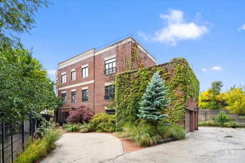Photo of 3914 W 51st Street, Chicago, IL 60632 (MLS # 12793600)