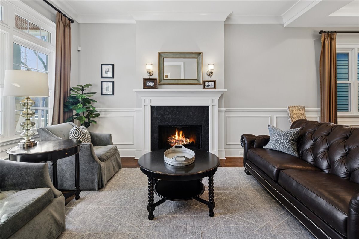 2908 N Seeley Avenue