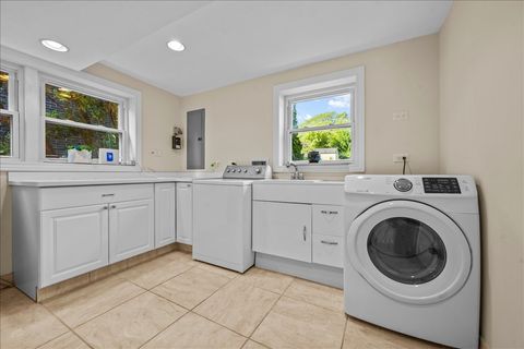Tiny photo for 407 Sunset Drive, Wilmette, IL 60091 (MLS # 12487461)