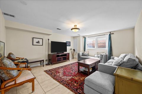 Tiny photo for 407 Sunset Drive, Wilmette, IL 60091 (MLS # 12487461)