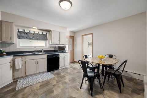 Tiny photo for 1542 Raymond Avenue, La Grange Park, IL 60526 (MLS # 12783836)