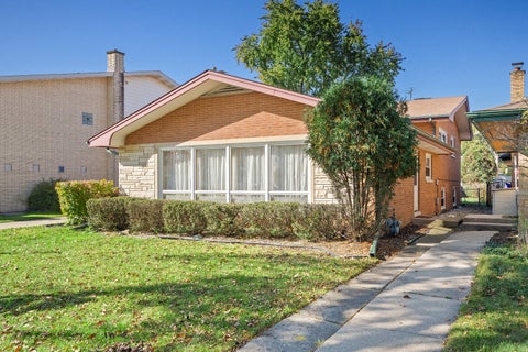 Tiny photo for 1542 Raymond Avenue, La Grange Park, IL 60526 (MLS # 12783836)