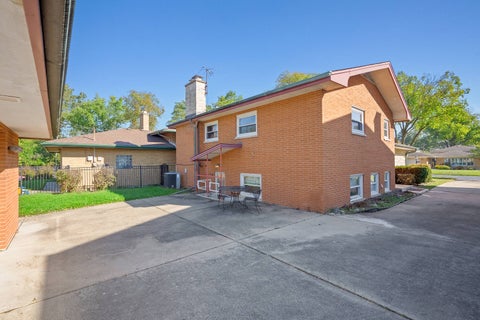 Tiny photo for 1542 Raymond Avenue, La Grange Park, IL 60526 (MLS # 12783836)