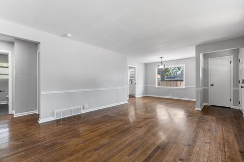 Tiny photo for 1006 E 163rd Street, South Holland, IL 60473 (MLS # 12487732)
