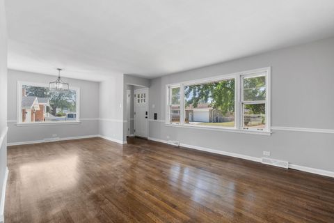 Tiny photo for 1006 E 163rd Street, South Holland, IL 60473 (MLS # 12487732)