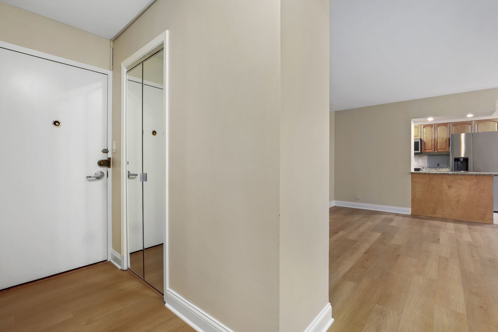 3950 N Lake Shore Drive 720D