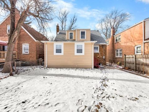 Tiny photo for 12249 S Perry Avenue, Chicago, IL 60628 (MLS # 12551131)
