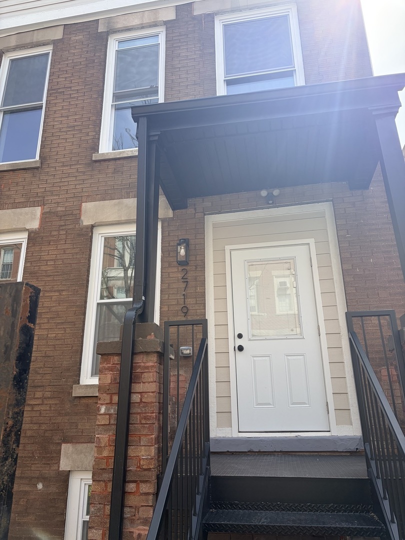 2719 W AUGUSTA Street 2