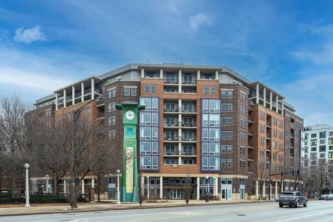 Photo of 437 W Division Street #808, Chicago, IL 60610 (MLS # 12552888)