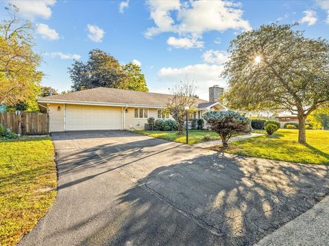 Photo of 218 Shore Lane, Rockton, IL 61072 (MLS # 12492733)