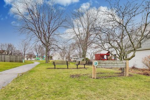 Tiny photo for 158 Jefferson Lane, Streamwood, IL 60107 (MLS # 12633420)