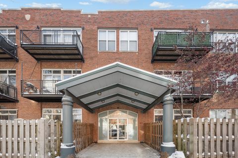 2333 W Saint Paul Avenue 333 Chicago IL 60647