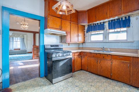 Tiny photo for 1320 11th Street, Rock Island, IL 61201 (MLS # 100000594)