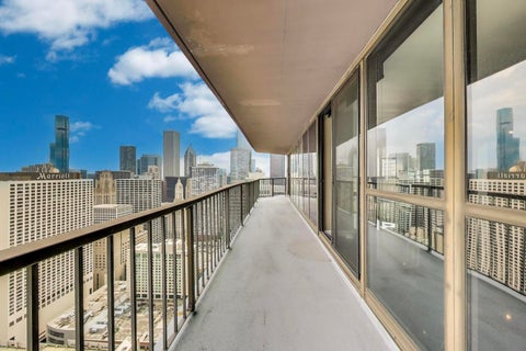 Tiny photo for 10 E ONTARIO Street #5001-02, Chicago, IL 60611 (MLS # 12754794)