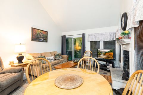 Tiny photo for 41 Spring Creek Lane, Galena, IL 61036 (MLS # 12450839)