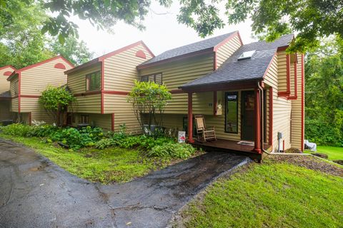 Tiny photo for 41 Spring Creek Lane, Galena, IL 61036 (MLS # 12450839)