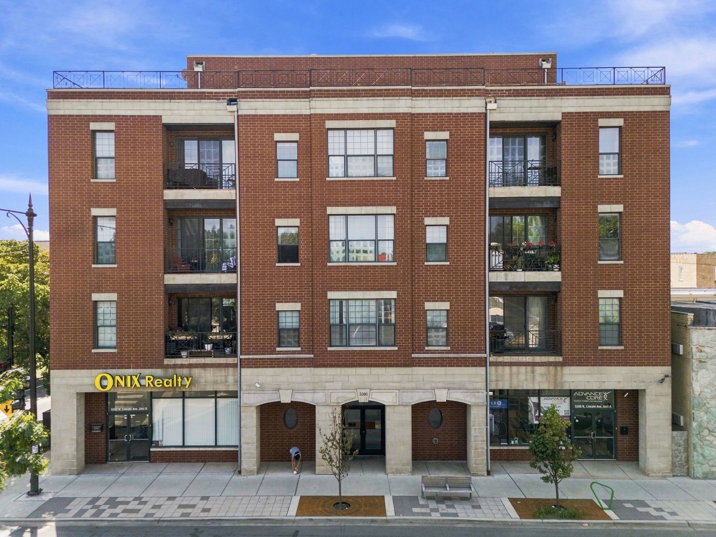 5300 N Lincoln Avenue 5C