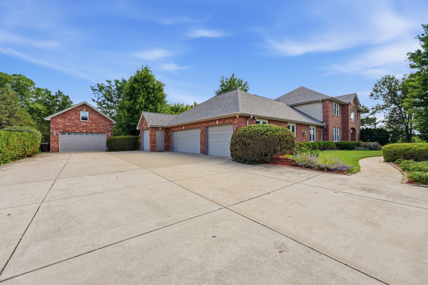 14353 Summerfield Drive