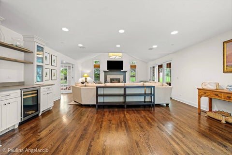 Tiny photo for 743 S Country Drive, Barrington, IL 60010 (MLS # 12563310)
